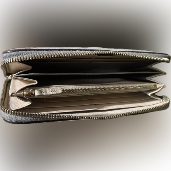 FENDI Vitello Elite Monster Eyes Zip Around Long Wallet Gray/Pink COA - Picture 3 of 8